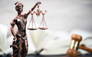 Право на обязательную долю не переходит к внукам: Верховный Суд поставил точку в наследственном споре