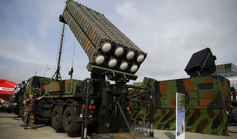 Україна першою отримає системи ППО SAMP-T нового покоління з поліпшеними характеристиками, — Макрон