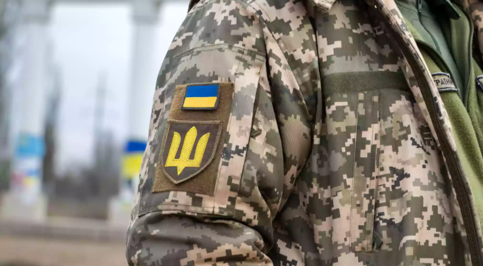 Возрастной критерий в 25 лет применяется только к призывникам, а не к военнообязанным в запасе — Верховный Суд