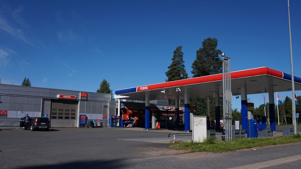 В Финляндии закроют автозаправки российского «Лукойла» из-за санкций США