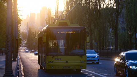 В Киеве 20 ноября меняют маршруты троллейбусов через Братиславскую