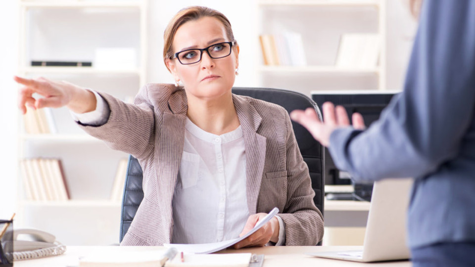 Правила увольнения за прогул хотят изменить: в каких случаях отсутствие на работе больше не будет поводом для взыскания