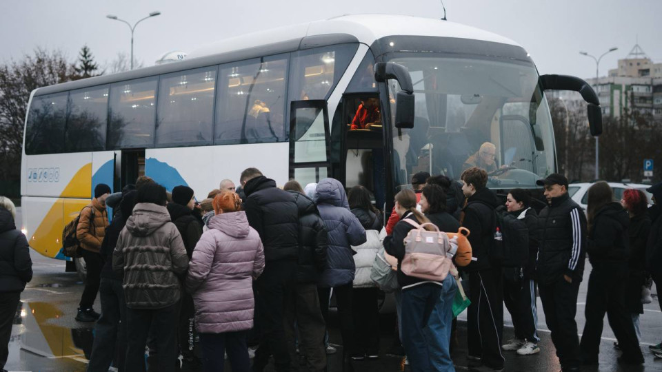 20 дітей із Сумщини вирушили на відпочинок до В’єтнаму