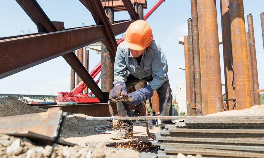 Какие работы выполняют безработные в «Армии восстановления» — разъяснение Гоструда