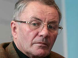 Маркировка воды пометкой "Без ГМО" является рекламной акцией - эксперт
